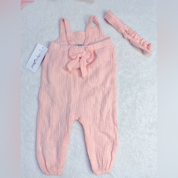 Romper with button snaps 6-9 months - Picture 2 of 4